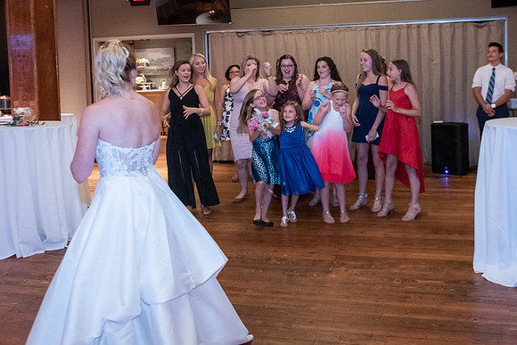 Bouquet Toss-10