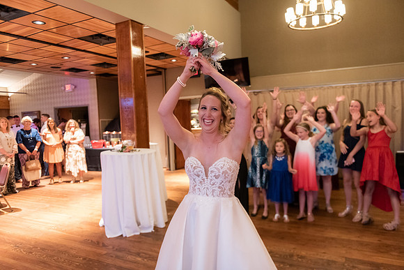 Bouquet Toss-1