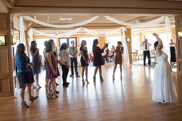 Bouquet Toss-9